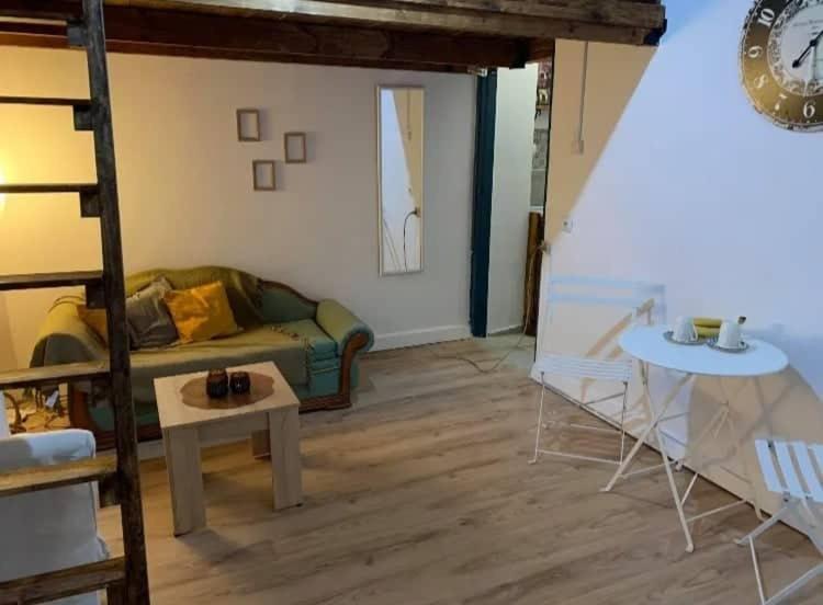 Mascot Bar Street Apartments Rhodes City Luaran gambar